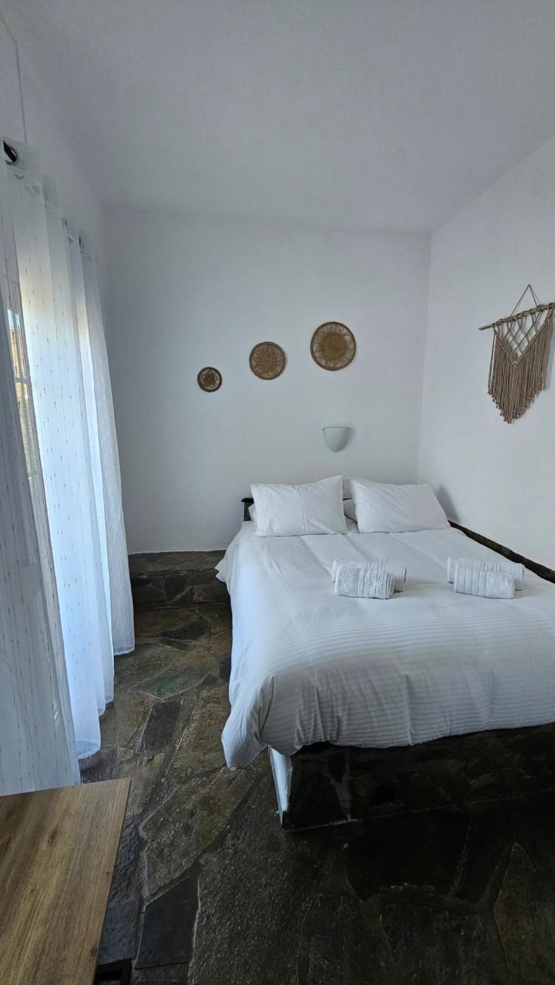 Enalia Apartment